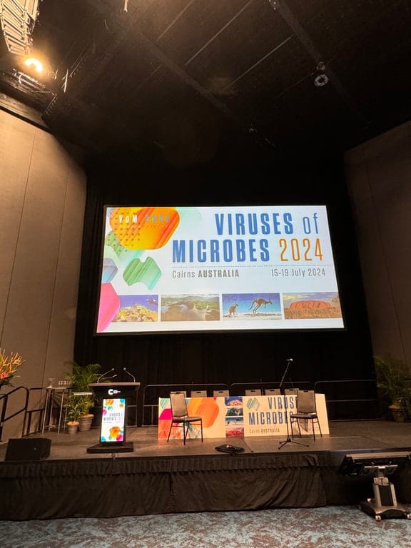 https://media.phage.directory/capsid/vom-cairns-2024-recap/vom-cairns-5-public.jpg
