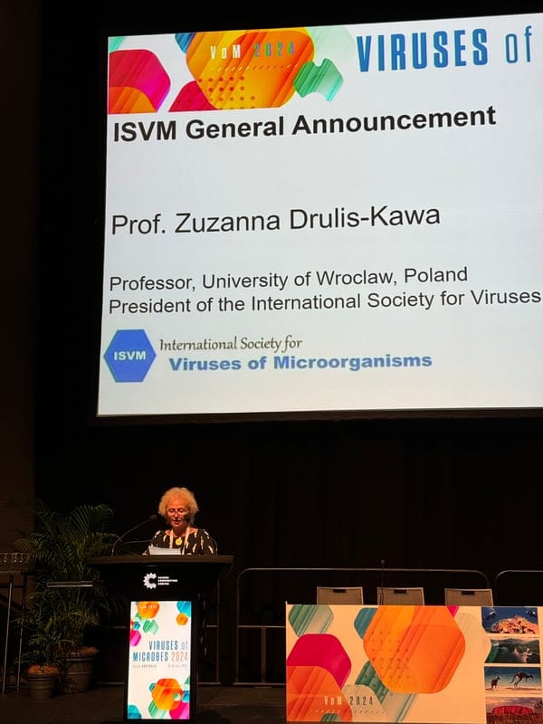 https://media.phage.directory/capsid/vom-cairns-2024-recap/vom-cairns-1.jpg